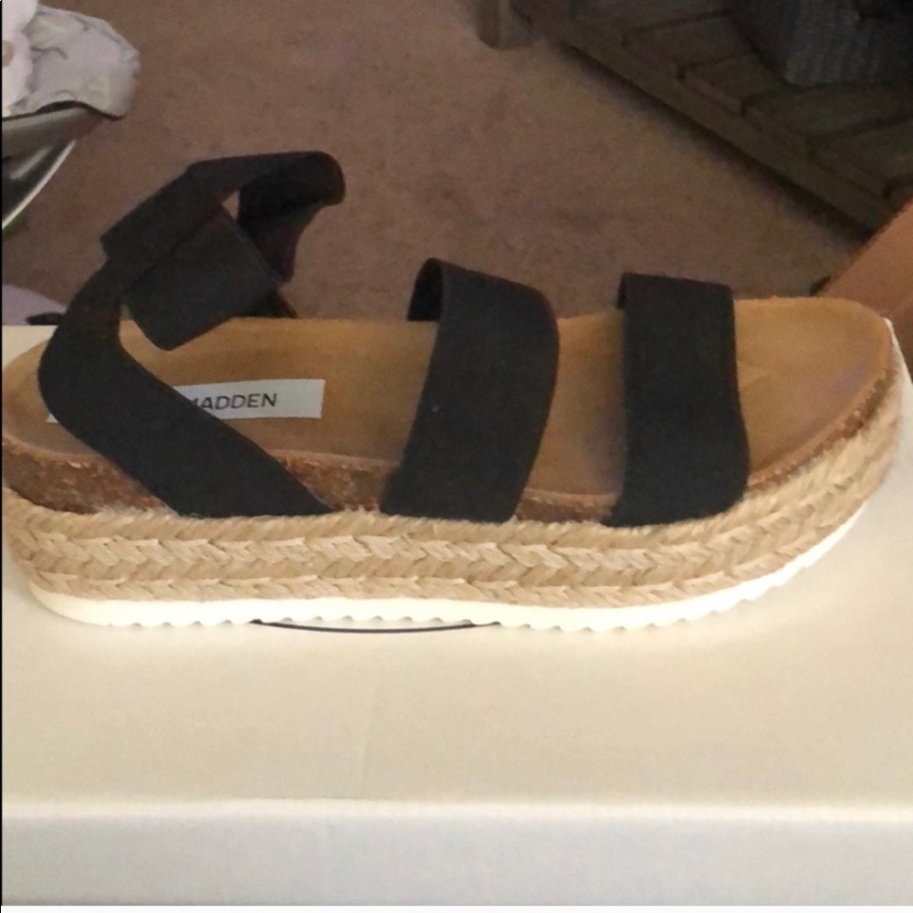 Steve Madden wedges Kimmie